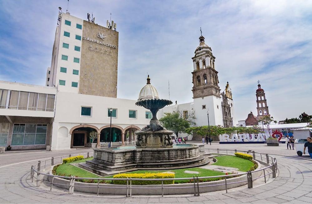 Hotel San Francisco Irapuato Business Class Extérieur photo